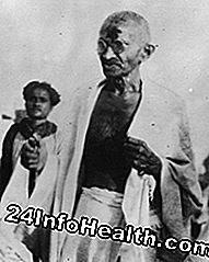 Gandhi trong Salt March đến Dandi.